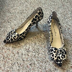 Bettye Muller Leopard Bow Heels Size 8